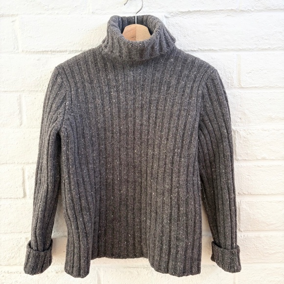 Heavy Sweater - Picture 1 of 3